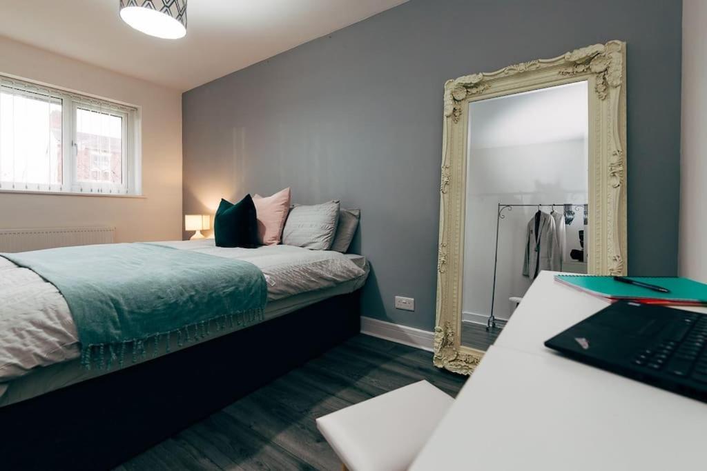 Park & Relax In 1Bd Central Liverpool Home Экстерьер фото