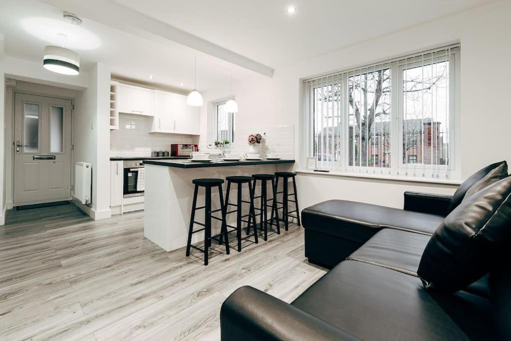 Park & Relax In 1Bd Central Liverpool Home Экстерьер фото