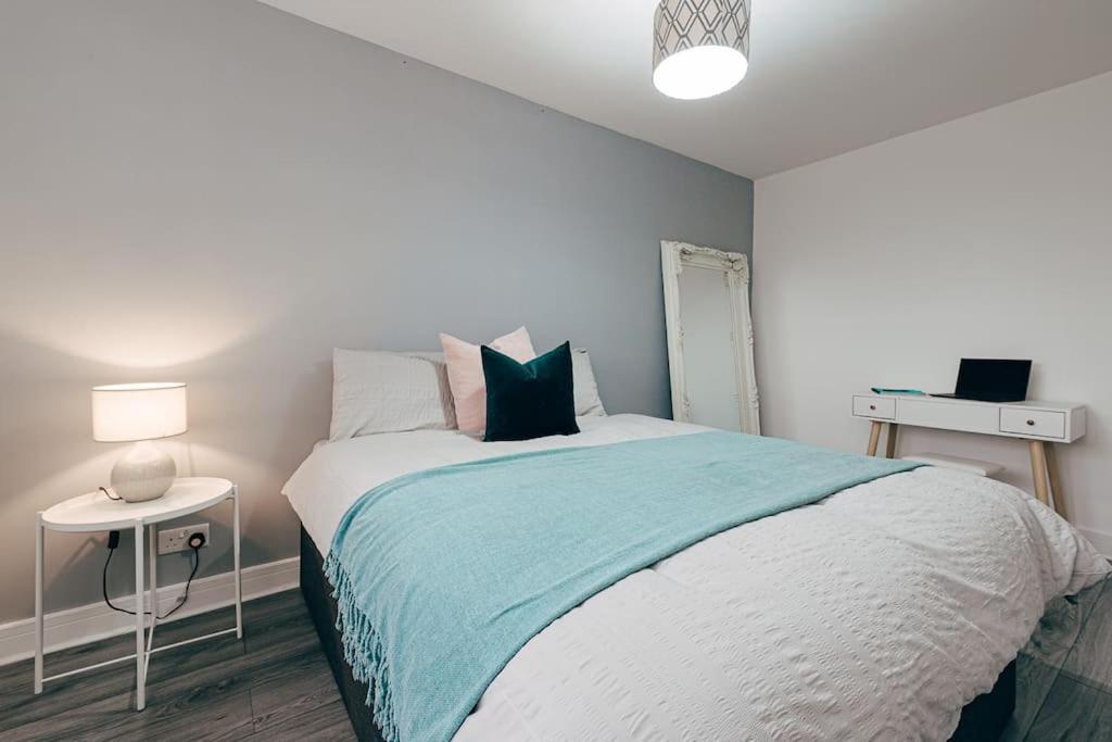 Park & Relax In 1Bd Central Liverpool Home Экстерьер фото